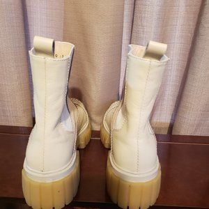 Very beautiful european leather boots